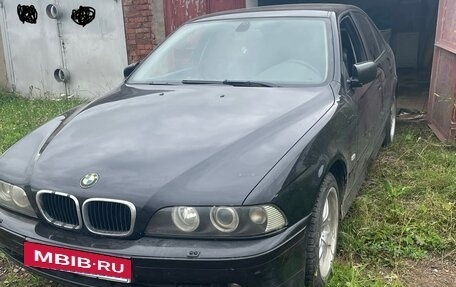 BMW 5 серия, 2003 год, 900 000 рублей, 9 фотография