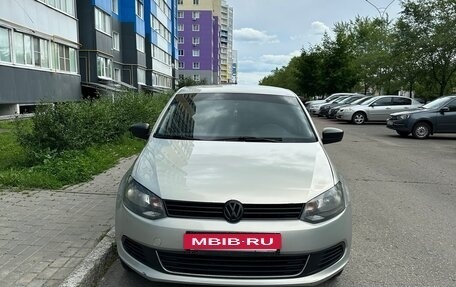 Volkswagen Polo VI (EU Market), 2010 год, 460 000 рублей, 2 фотография