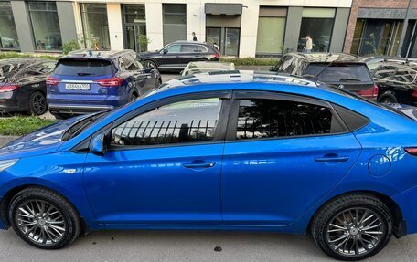 Hyundai Solaris II рестайлинг, 2017 год, 950 000 рублей, 2 фотография