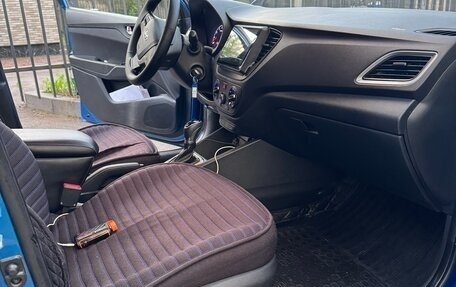 Hyundai Solaris II рестайлинг, 2017 год, 950 000 рублей, 7 фотография