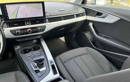 Audi A4, 2016 год, 2 950 000 рублей, 7 фотография