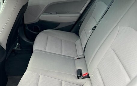 Hyundai Elantra VI рестайлинг, 2019 год, 1 750 000 рублей, 9 фотография