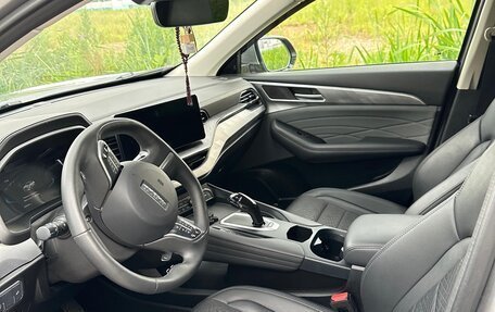 Haval F7x I, 2024 год, 2 600 000 рублей, 8 фотография