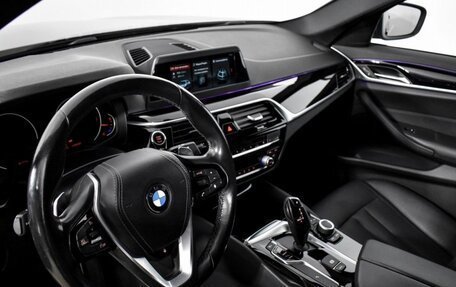 BMW 5 серия, 2018 год, 2 799 990 рублей, 9 фотография