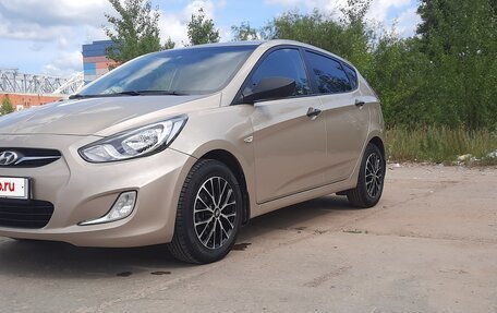 Hyundai Solaris II рестайлинг, 2014 год, 950 000 рублей, 1 фотография