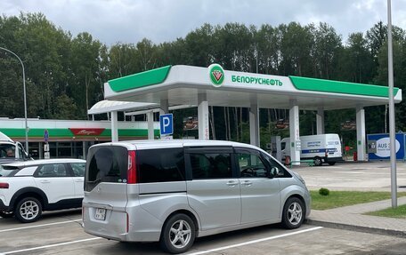 Honda Stepwgn IV, 2017 год, 2 300 000 рублей, 10 фотография