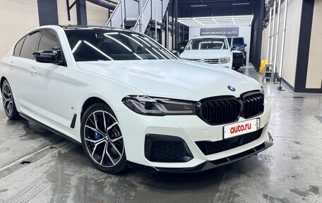 BMW 5 серия, 2021 год, 5 600 000 рублей, 6 фотография