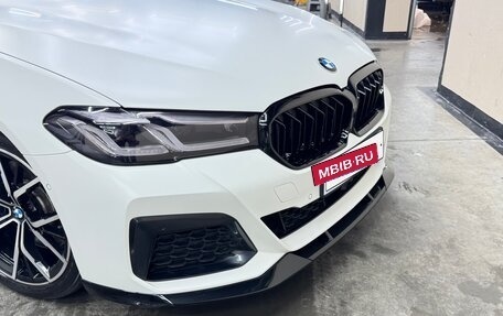 BMW 5 серия, 2021 год, 5 600 000 рублей, 4 фотография