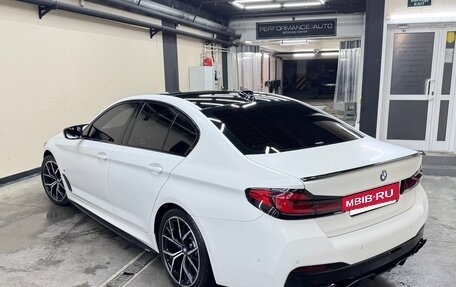 BMW 5 серия, 2021 год, 5 600 000 рублей, 9 фотография