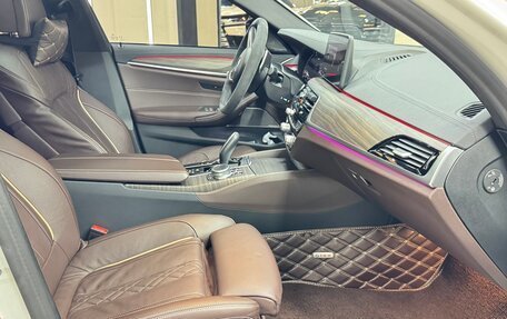 BMW 5 серия, 2021 год, 5 600 000 рублей, 22 фотография