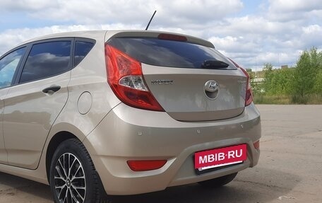 Hyundai Solaris II рестайлинг, 2014 год, 950 000 рублей, 3 фотография