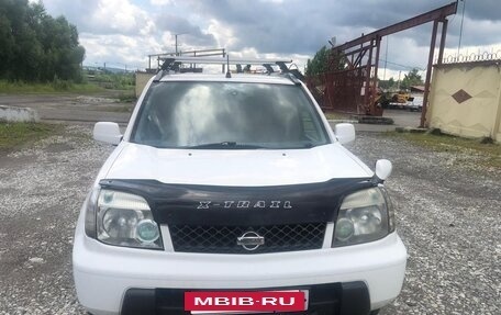 Nissan X-Trail, 2000 год, 735 000 рублей, 2 фотография