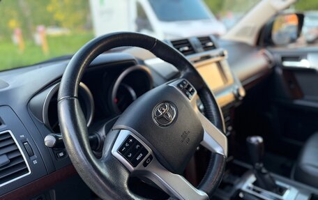 Toyota Land Cruiser Prado 150 рестайлинг 2, 2014 год, 4 320 000 рублей, 14 фотография