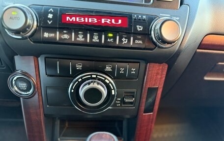 Toyota Land Cruiser Prado 150 рестайлинг 2, 2014 год, 4 320 000 рублей, 23 фотография