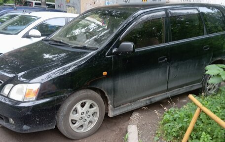 Toyota Gaia, 2001 год, 370 000 рублей, 2 фотография