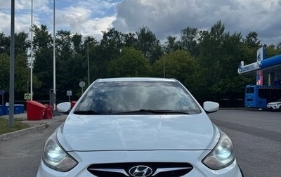 Hyundai Solaris II рестайлинг, 2012 год, 800 000 рублей, 1 фотография
