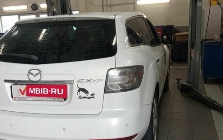 Mazda CX-7 I рестайлинг, 2011 год, 740 000 рублей, 3 фотография