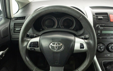 Toyota Auris II, 2011 год, 789 000 рублей, 19 фотография