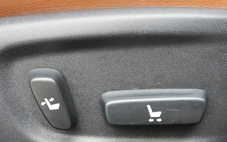 Toyota Camry, 2016 год, 1 999 000 рублей, 14 фотография