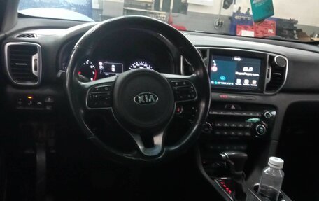 KIA Sportage IV рестайлинг, 2018 год, 2 050 000 рублей, 5 фотография