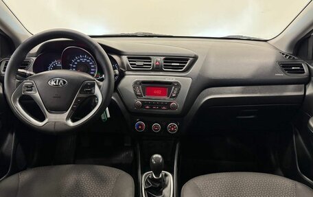 KIA Rio III рестайлинг, 2016 год, 925 000 рублей, 16 фотография