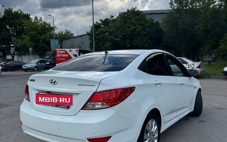 Hyundai Solaris II рестайлинг, 2012 год, 800 000 рублей, 4 фотография