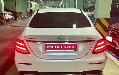 Mercedes-Benz E-Класс, 2016 год, 3 300 000 рублей, 4 фотография