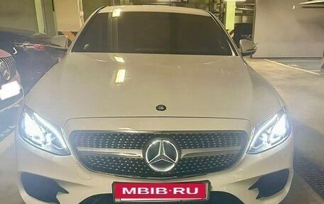 Mercedes-Benz E-Класс, 2016 год, 3 300 000 рублей, 15 фотография