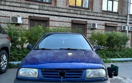 Volkswagen Vento, 1992 год, 65 000 рублей, 2 фотография