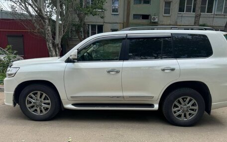Toyota Land Cruiser 200, 2016 год, 5 550 000 рублей, 3 фотография