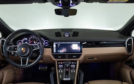 Porsche Cayenne III, 2021 год, 10 400 000 рублей, 16 фотография
