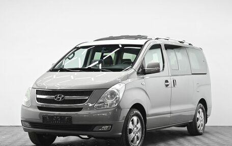 Hyundai Grand Starex Grand Starex I рестайлинг 2, 2014 год, 2 495 000 рублей, 1 фотография