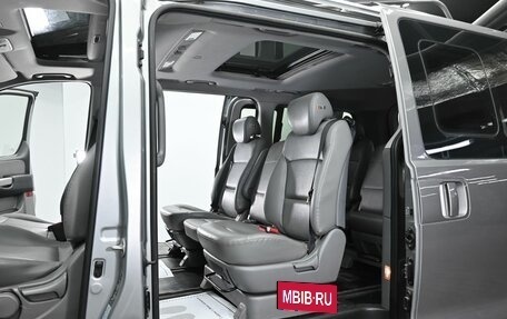 Hyundai Grand Starex Grand Starex I рестайлинг 2, 2014 год, 2 495 000 рублей, 11 фотография