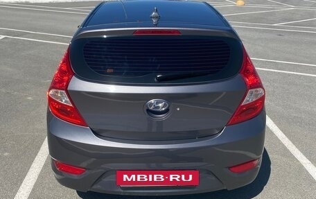 Hyundai Solaris II рестайлинг, 2012 год, 720 000 рублей, 4 фотография