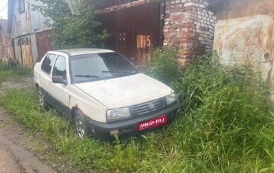 Volkswagen Vento, 1993 год, 70 000 рублей, 1 фотография