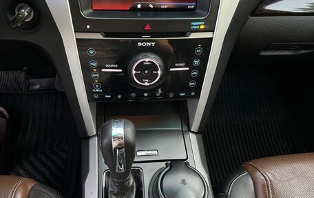 Ford Explorer VI, 2012 год, 2 500 000 рублей, 17 фотография