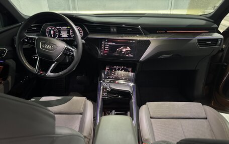 Audi e-tron I, 2021 год, 4 999 900 рублей, 15 фотография