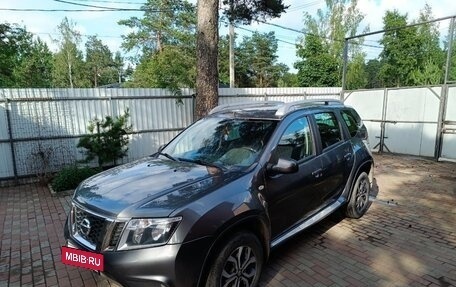 Nissan Terrano III, 2015 год, 900 000 рублей, 2 фотография