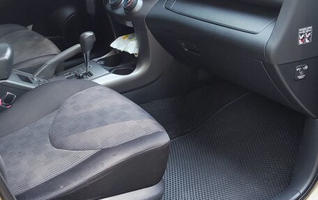 Toyota RAV4, 2010 год, 1 200 000 рублей, 14 фотография