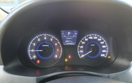Hyundai Solaris II рестайлинг, 2012 год, 590 000 рублей, 5 фотография