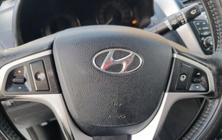 Hyundai Solaris II рестайлинг, 2012 год, 590 000 рублей, 7 фотография