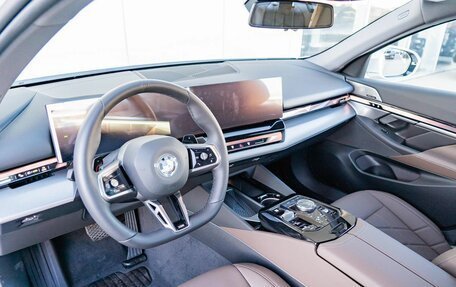 BMW 5 серия, 2024 год, 9 790 000 рублей, 4 фотография