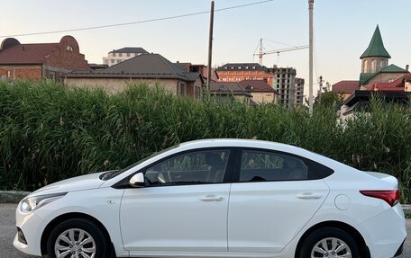 Hyundai Solaris II рестайлинг, 2018 год, 1 100 000 рублей, 8 фотография