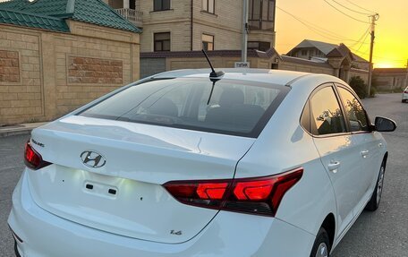 Hyundai Solaris II рестайлинг, 2018 год, 1 100 000 рублей, 5 фотография