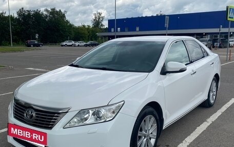 Toyota Camry, 2013 год, 1 900 000 рублей, 2 фотография