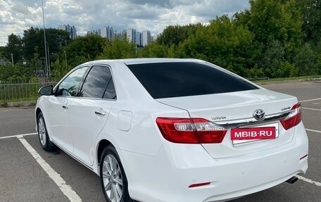 Toyota Camry, 2013 год, 1 900 000 рублей, 3 фотография
