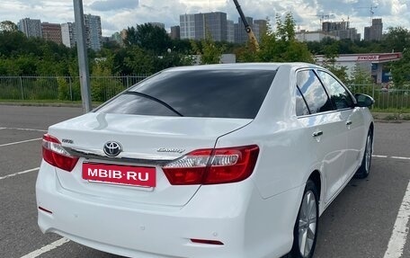 Toyota Camry, 2013 год, 1 900 000 рублей, 4 фотография