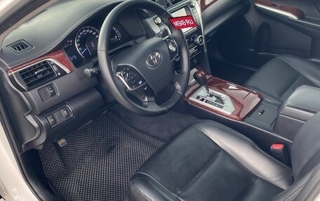 Toyota Camry, 2013 год, 1 900 000 рублей, 6 фотография