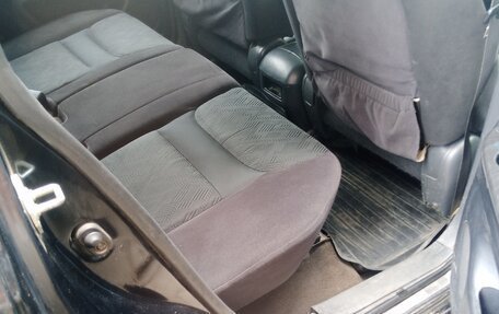 Toyota Kluger I, 2003 год, 1 000 000 рублей, 21 фотография