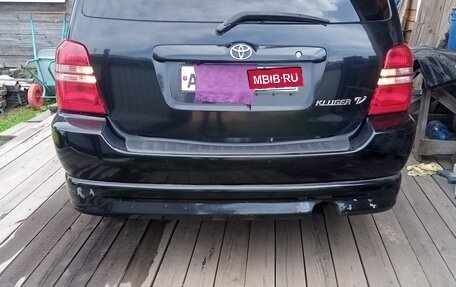 Toyota Kluger I, 2003 год, 1 000 000 рублей, 7 фотография